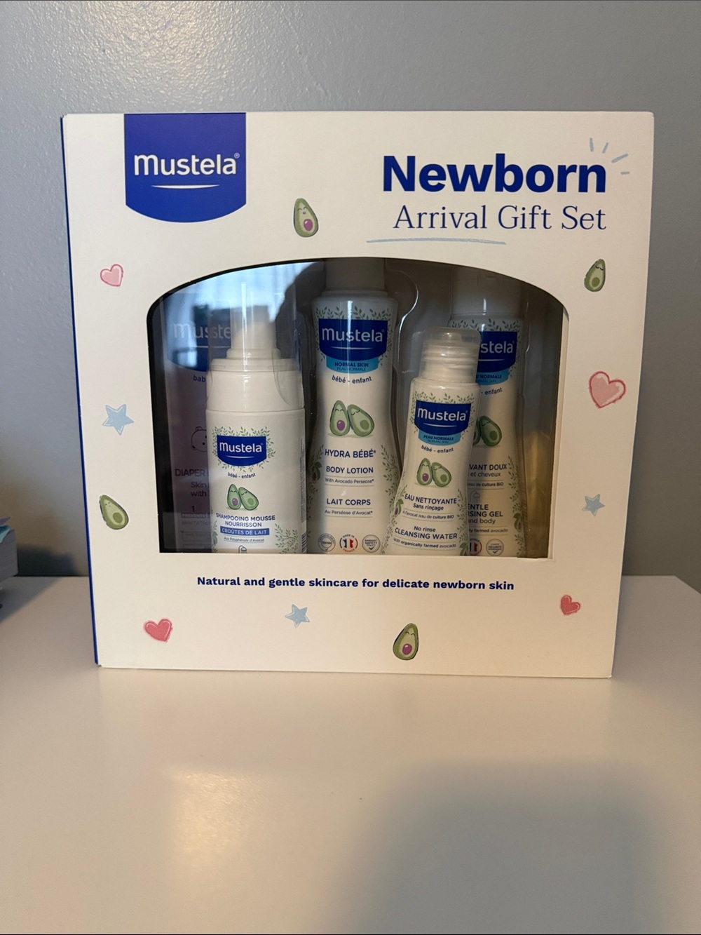 Mustela Newborn Arrival Gift Set – White & Blue